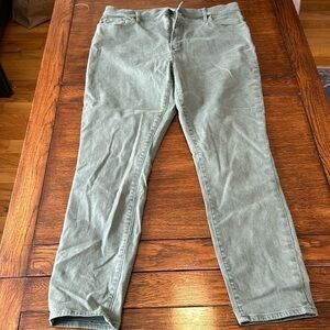Women’s Ann Taylor Loft green modern high waist, skinny ankle jeans, size 30/10